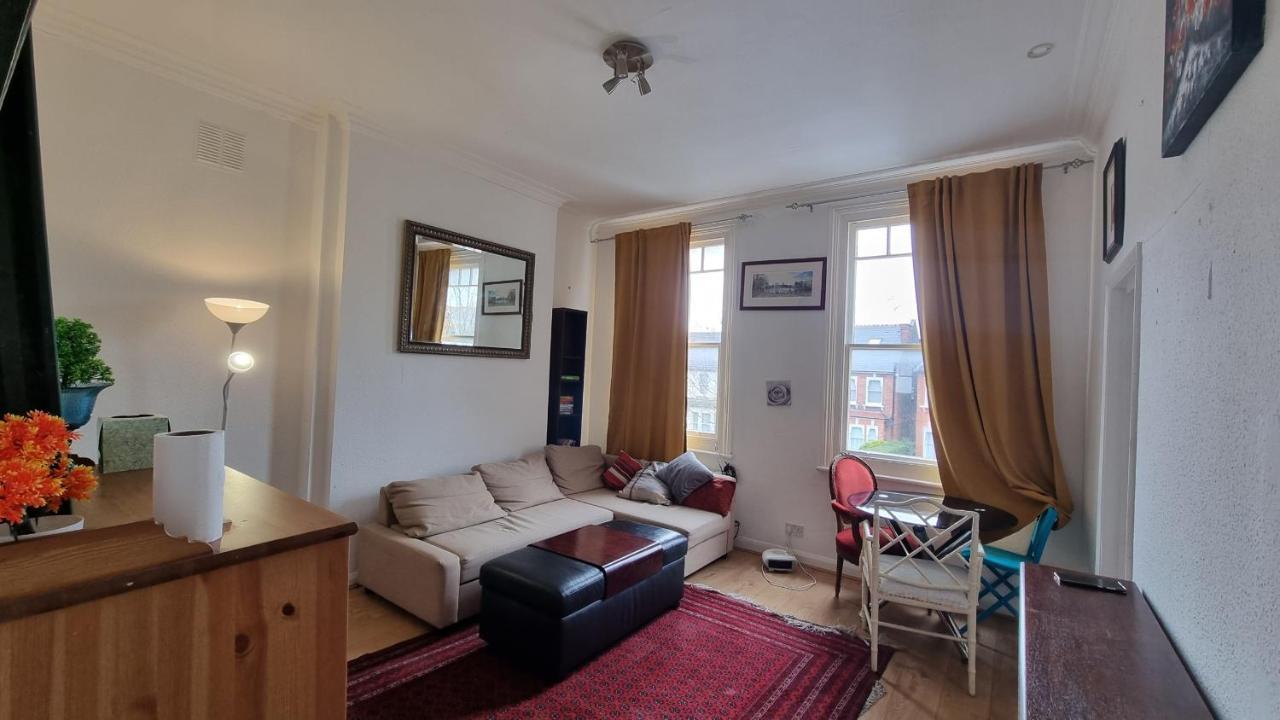 Extra Large One Bedroom Flat With Parking London Luaran gambar