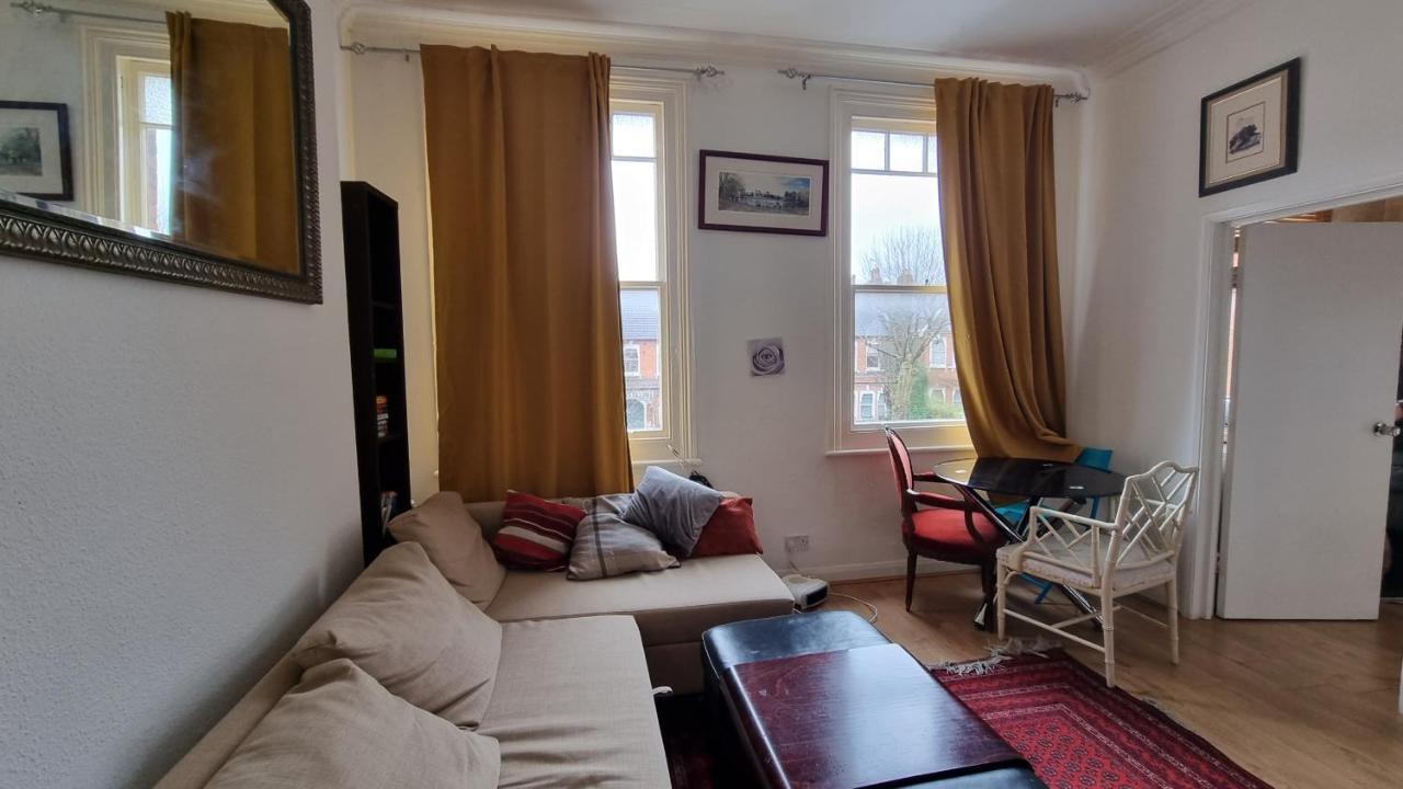 Extra Large One Bedroom Flat With Parking London Luaran gambar